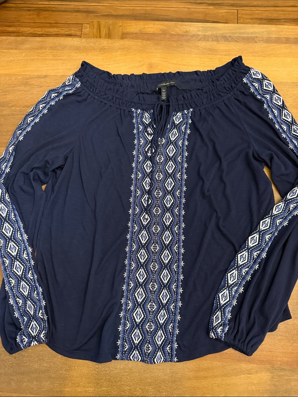 White House Black Market XL Navy Embroidered Off-Shoulder Top